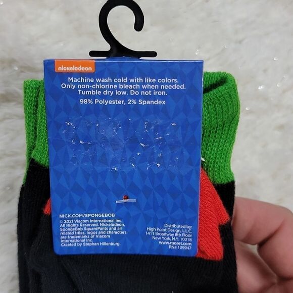 NICKELODEON MENS SPONGEBOB SQUAREPANTS "NO PEEKING" CHRISTMAS CREW SOCKS - NEW! - Picture 5 of 5